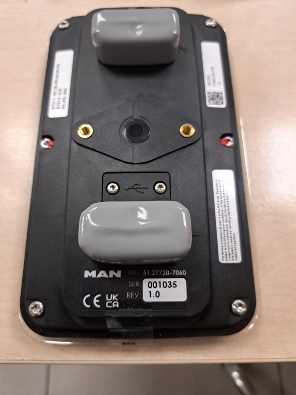 TABLEAU DE BORD et ARMOIRE DE CONTROLE MAN MARINE/ MONITORING